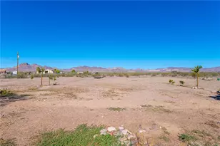 705 S Eden Rd, Golden Valley, AZ 86413 - Photo 40