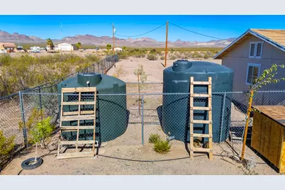 705 S Eden Road, Golden Valley, AZ 86413 - Photo 64