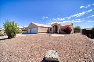 3460 Sundial Dr, Bullhead City, AZ 86429 - Photo 2