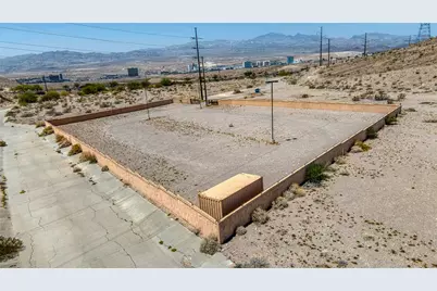 2620 Desert Foothills Boulevard, Bullhead City, AZ 86429 - Photo 6