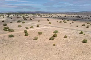 53236 N Saddlerock Dr, Seligman, AZ 86337 - Photo 1