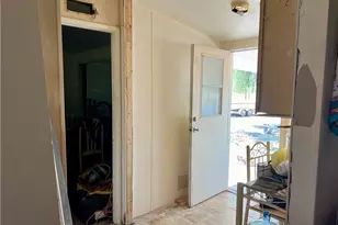 10585 S Queens Rd, Mohave Valley, AZ 86440 - Photo 10