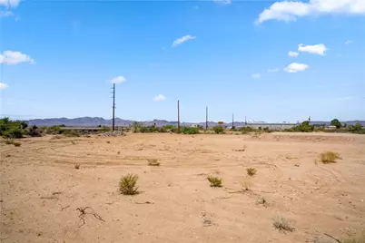 3260 N Mobile Rd, Golden Valley, AZ 86413 - Photo 14