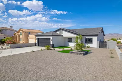 2570 N Ridge Avenue, Bullhead City, AZ 86429 - Photo 2