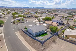 2570 N Ridge Ave, Bullhead City, AZ 86429 - Photo 12