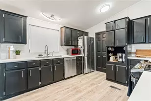 2960 Silver Creek Road Unit, Bullhead City, AZ 86442 - Photo 14