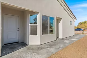 7150 E Alvarado Dr, Kingman, AZ 86401 - Photo 2