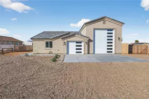 10083 N Larkspur Dr, Kingman, AZ 86401 - Photo 1