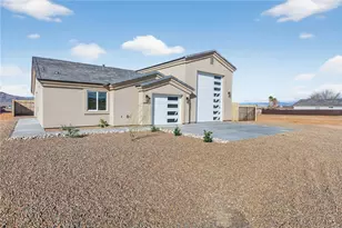 10083 N Larkspur Dr, Kingman, AZ 86401 - Photo 2