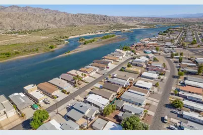 1788 Riverside Drive, Bullhead City, AZ 86442 - Photo 18
