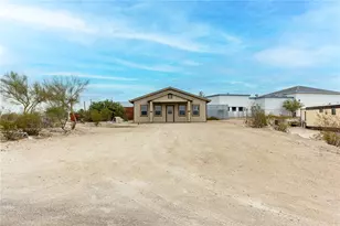 3833 W 3rd Ave, Yucca, AZ 86438 - Photo 1
