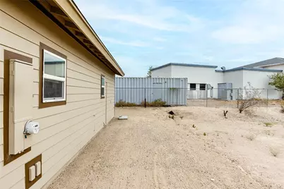 3833 W Third Avenue, Yucca, AZ 86438 - Photo 22