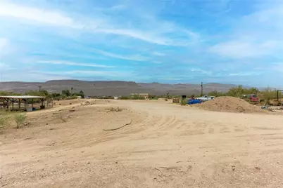 3820 W First Avenue, Yucca, AZ 86438 - Photo 32