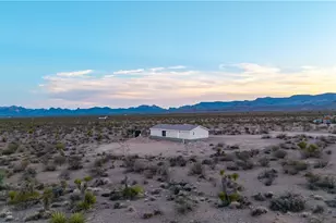 5874 Ehrenburg Dr, Golden Valley, AZ 86413 - Photo 34