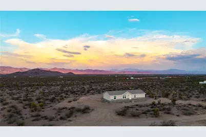 5874 Ehrenburg Drive, Golden Valley, AZ 86413 - Photo 6