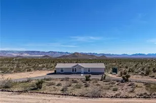 5874 Ehrenburg Dr, Golden Valley, AZ 86413 - Photo 48