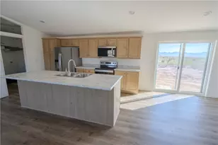 5874 Ehrenburg Dr, Golden Valley, AZ 86413 - Photo 16