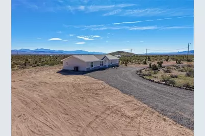 5874 Ehrenburg Drive, Golden Valley, AZ 86413 - Photo 2