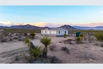 5874 Ehrenburg Drive, Golden Valley, AZ 86413 - Photo 8