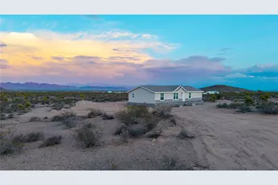 5874 Ehrenburg Drive, Golden Valley, AZ 86413 - Photo 34