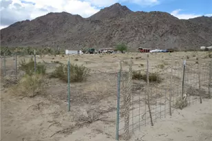 11964 Nolan Rd, Yucca, AZ 86438 - Photo 32
