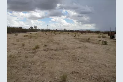 11964 Nolan Road, Yucca, AZ 86438 - Photo 34