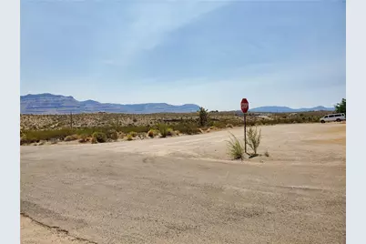 365 E Haystack Drive, Meadview, AZ 86444 - Photo 2