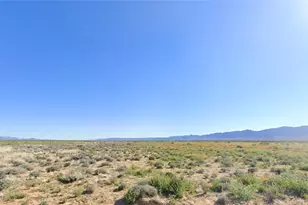 306-27-080 W Unkar Dr, Golden Valley, AZ 86413 - Photo 1