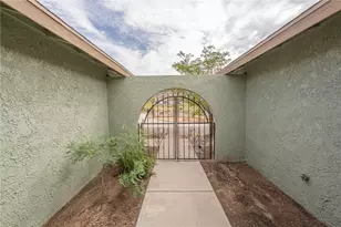 3967 N Bryce Rd, Golden Valley, AZ 86413 - Photo 6