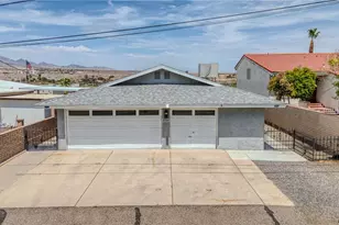 1055 Terrace Dr, Bullhead City, AZ 86442 - Photo 2