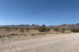 7587 W Unkar Dr, Golden Valley, AZ 86413 - Photo 32