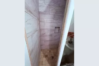 1757 S Glenbar Road, Golden Valley, AZ 86413 - Photo 16