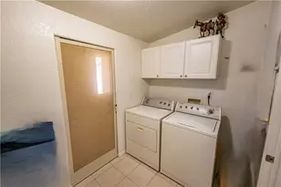 4805 N Van Nuys Rd, Kingman, AZ 86409 - Photo 36