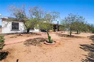 7125 W Agua Fria Dr, Golden Valley, AZ 86413 - Photo 2