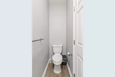 8245 Green Valley Road, Mohave Valley, AZ 86440 - Photo 32