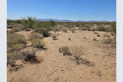 000 E Cathedral Rock Rd., Golden Valley, AZ 86413 - Photo 2