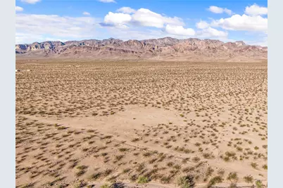 4097 Topaz Road, Golden Valley, AZ 86413 - Photo 2