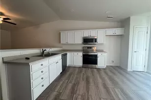 5085 S Jacaranda Pl, Fort Mohave, AZ 86426 - Photo 6