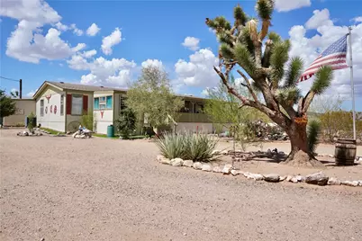 18901 N Quesnel Drive, Dolan Springs, AZ 86441 - Photo 1