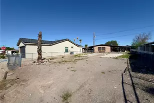1934 Hualapai Dr, Bullhead City, AZ 86442 - Photo 1