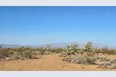 166 S Cattle Crossing Road, Yucca, AZ 86438 - Photo 38