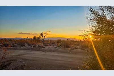 166 S Cattle Crossing Road, Yucca, AZ 86438 - Photo 40