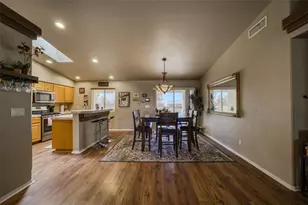 2068 E Desert Lakes Dr, Fort Mohave, AZ 86426 - Photo 10