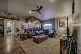 2068 E Desert Lakes Dr, Fort Mohave, AZ 86426 - Photo 6