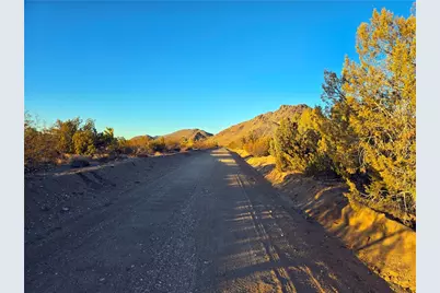 2886 S Cattle Crossing Road, Yucca, AZ 86438 - Photo 28
