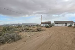 2832 E Calle Cedral, Kingman, AZ 86409 - Photo 2