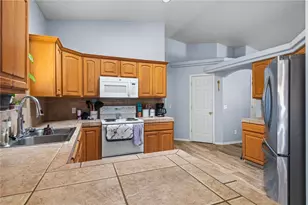 10010 N Concho Dr, Kingman, AZ 86401 - Photo 8