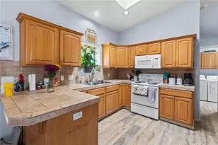 10010 N Concho Dr, Kingman, AZ 86401 - Photo 6