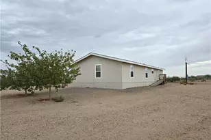 3689 N Avra Rd, Golden Valley, AZ 86413 - Photo 28