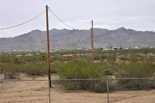 3689 N Avra Rd, Golden Valley, AZ 86413 - Photo 32